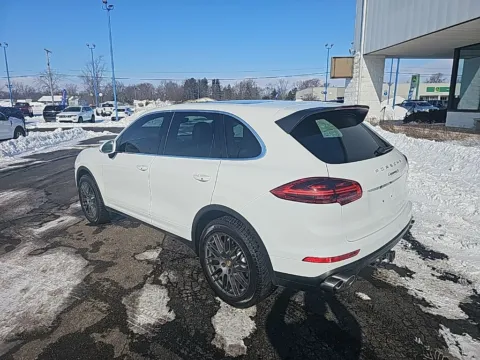 More photos of 2017 Porsche Cayenne S at RightDrive Muncie, IN