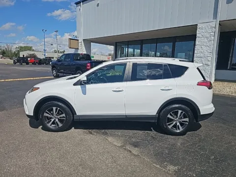 More photos of 2018 Toyota RAV4 XLE at RightDrive Muncie, IN
