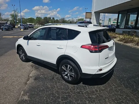 More photos of 2018 Toyota RAV4 XLE at RightDrive Muncie, IN