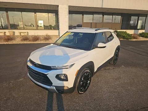 White 2021 Chevrolet TrailBlazer LT for sale in Muncie, IN