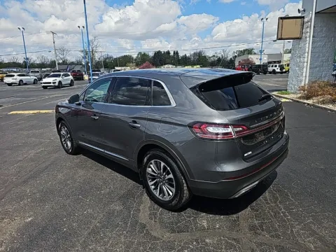 More photos of 2021 Lincoln Nautilus Reserve at RightDrive Muncie, IN