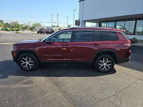 More photos of 2023 Jeep Grand Cherokee L Limited at RightDrive Muncie, IN