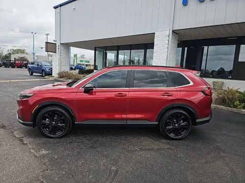 More photos of 2024 Honda CR-V Hybrid Sport Touring at RightDrive Muncie, IN