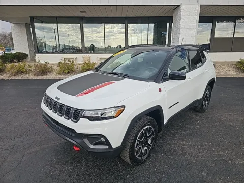 White 2025 Jeep Compass Trailhawk for sale in Muncie, IN