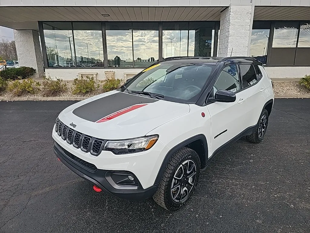 2025 Jeep Compass Trailhawk for sale in Muncie, IN