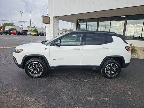 More photos of 2025 Jeep Compass Trailhawk at RightDrive Muncie, IN