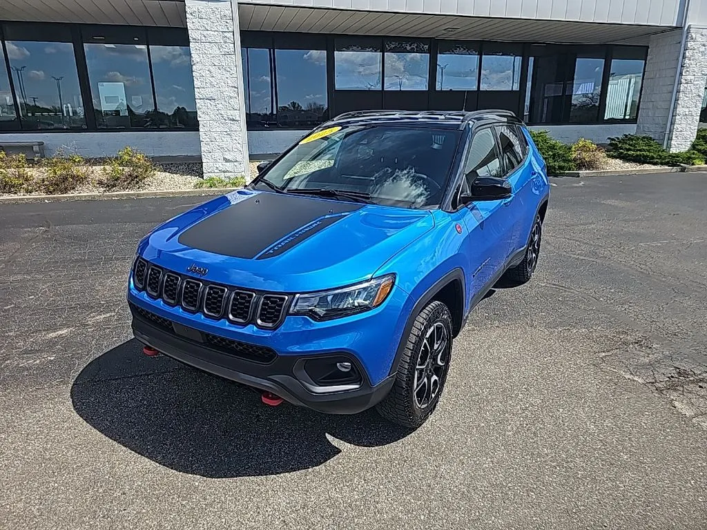 2025 Jeep Compass Trailhawk for sale in Muncie, IN