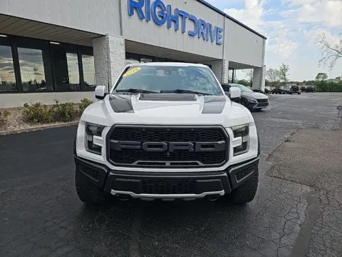 Photos of 2018 Ford F-150 Raptor for sale in Muncie, IN at RightDrive Muncie