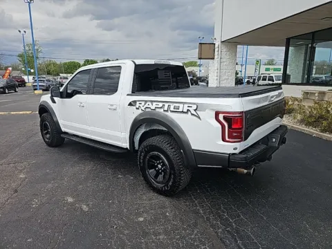 More photos of 2018 Ford F-150 Raptor at RightDrive Muncie, IN