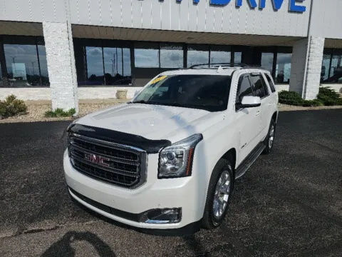 White 2017 GMC Yukon SLT for sale in Muncie, IN
