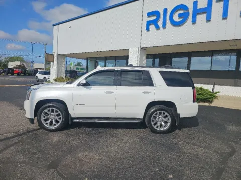 More photos of 2017 GMC Yukon SLT at RightDrive Muncie, IN