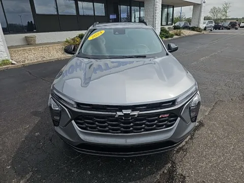 Photos of 2024 Chevrolet Trax 2RS for sale in Muncie, IN at RightDrive Muncie