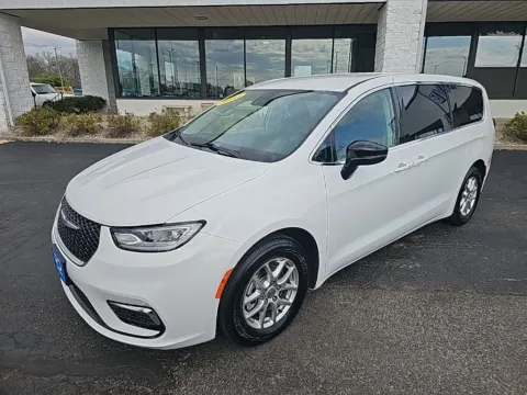 Another view of 2024 Chrysler Pacifica Touring L for sale in Muncie, IN at RightDrive Muncie
