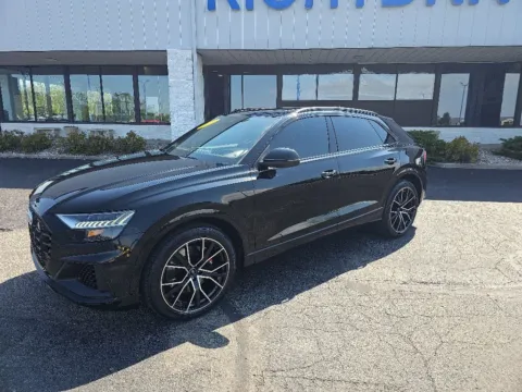 Another view of 2020 Audi SQ8 4.0T Prestige for sale in Muncie, IN at RightDrive Muncie