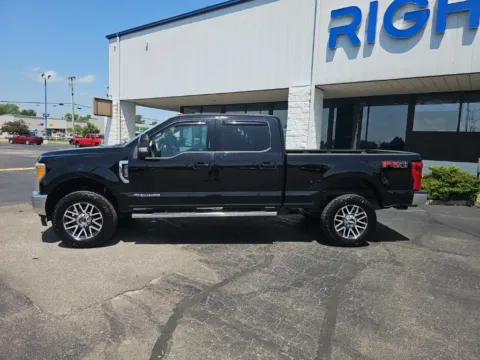 More photos of 2017 Ford F-250SD Lariat at RightDrive Muncie, IN