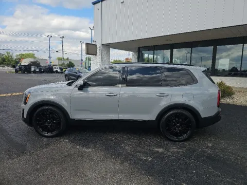 More photos of 2021 Kia Telluride SX at RightDrive Muncie, IN
