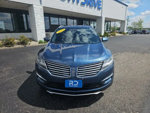 Photos of 2018 Lincoln MKC Select for sale in Muncie, IN at RightDrive Muncie