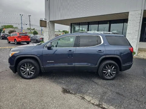More photos of 2019 GMC Acadia SLT-1 at RightDrive Muncie, IN