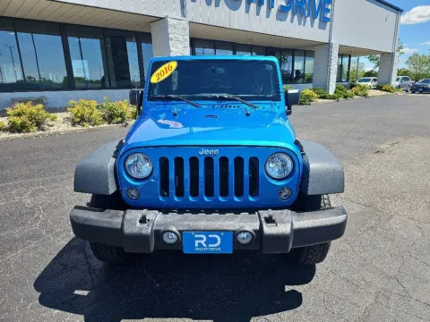 Photos of 2016 Jeep Wrangler Unlimited Sport for sale in Muncie, IN at RightDrive Muncie