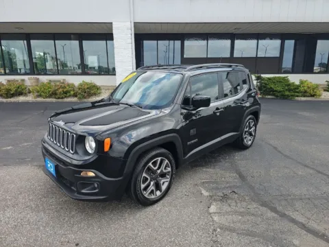 Another view of 2018 Jeep Renegade Latitude for sale in Muncie, IN at RightDrive Muncie