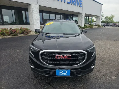 Photos of 2019 GMC Terrain SLE for sale in Muncie, IN at RightDrive Muncie