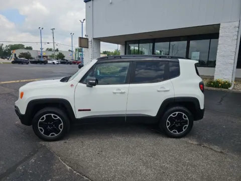 More photos of 2017 Jeep Renegade Trailhawk at RightDrive Muncie, IN