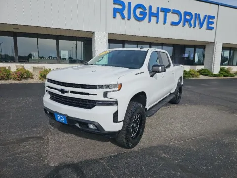 White 2020 Chevrolet Silverado 1500 RST for sale in Muncie, IN