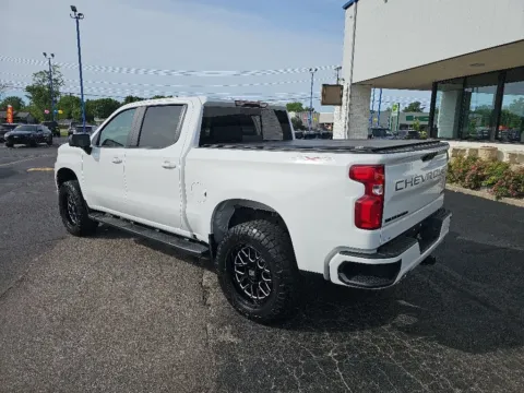 More photos of 2020 Chevrolet Silverado 1500 RST at RightDrive Muncie, IN