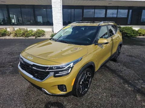 Green 2024 Kia Seltos SX for sale in Muncie, IN