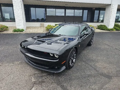 Black 2022 Dodge Challenger R/T Scat Pack for sale in Muncie, IN
