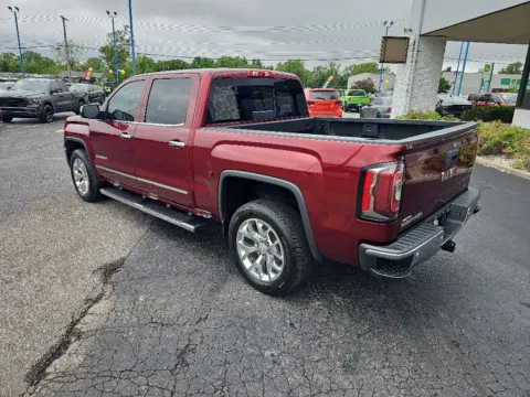 More photos of 2017 GMC Sierra 1500 SLT at RightDrive Muncie, IN