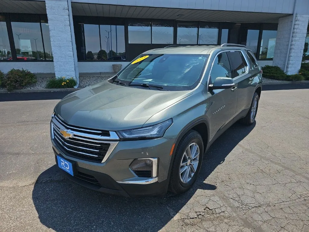 2023 Chevrolet Traverse LT