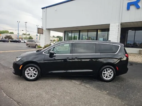 More photos of 2022 Chrysler Voyager LX at RightDrive Muncie, IN