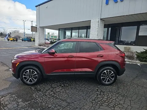 More photos of 2025 Chevrolet TrailBlazer LT at RightDrive Muncie, IN