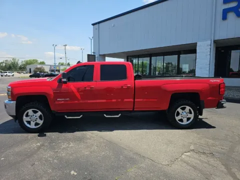 More photos of 2015 Chevrolet Silverado 2500HD LT at RightDrive Muncie, IN