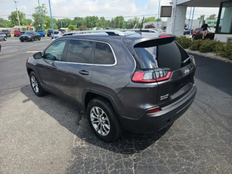 More photos of 2021 Jeep Cherokee Latitude Plus at RightDrive Muncie, IN