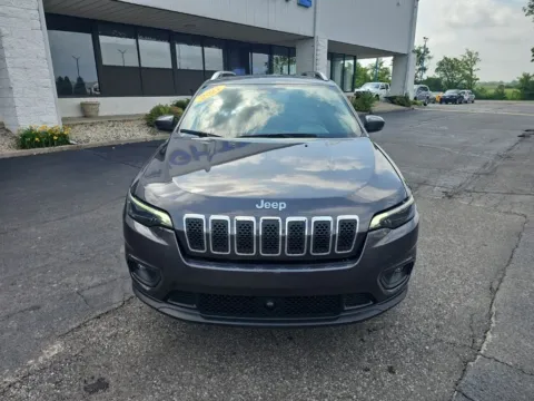 Photos of 2021 Jeep Cherokee Latitude Plus for sale in Muncie, IN at RightDrive Muncie