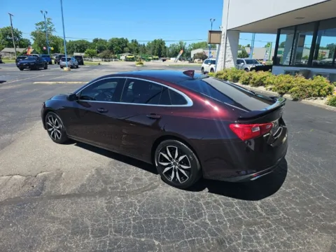 More photos of 2021 Chevrolet Malibu RS at RightDrive Muncie, IN