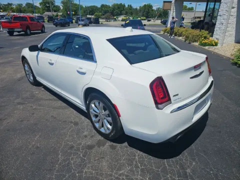 More photos of 2022 Chrysler 300 Touring at RightDrive Muncie, IN