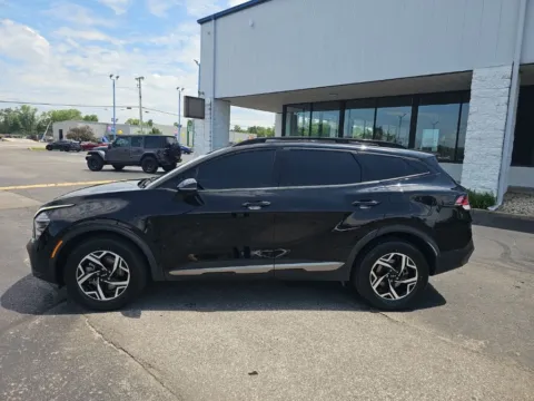 More photos of 2023 Kia Sportage X-Pro Prestige at RightDrive Muncie, IN
