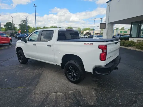 More photos of 2023 Chevrolet Silverado 1500 LT Trail Boss at RightDrive Muncie, IN
