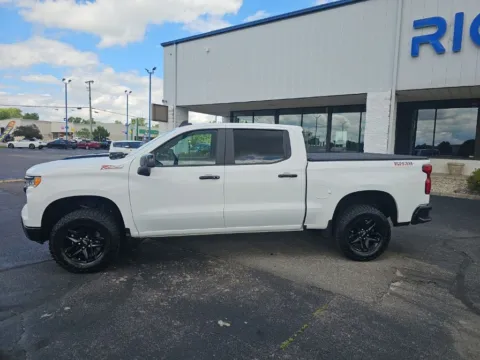 More photos of 2023 Chevrolet Silverado 1500 LT Trail Boss at RightDrive Muncie, IN