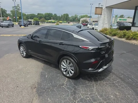More photos of 2024 Buick Envista Avenir at RightDrive Muncie, IN