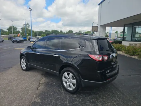 More photos of 2017 Chevrolet Traverse LT at RightDrive Muncie, IN