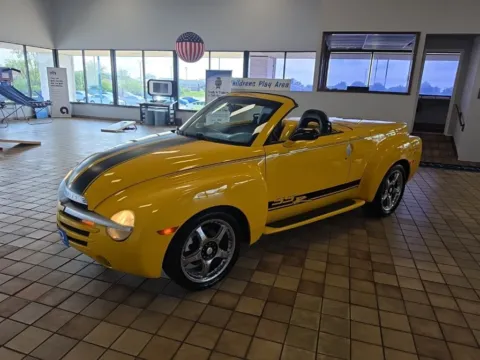 Another view of 2004 Chevrolet SSR for sale in Muncie, IN at RightDrive Muncie