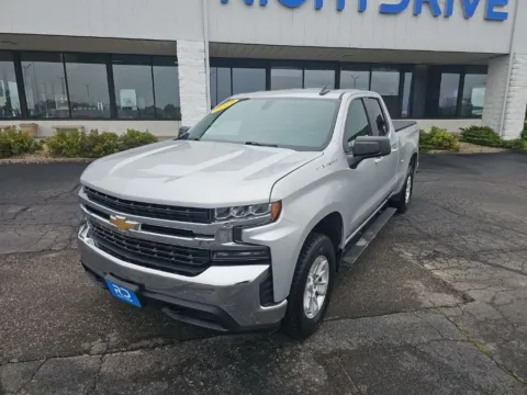 Silver 2019 Chevrolet Silverado 1500 LT for sale in Muncie, IN