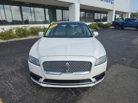 Photos of 2017 Lincoln Continental Reserve for sale in Muncie, IN at RightDrive Muncie
