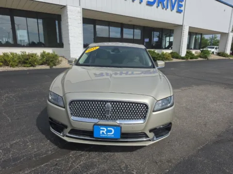 Photos of 2017 Lincoln Continental Select for sale in Muncie, IN at RightDrive Muncie