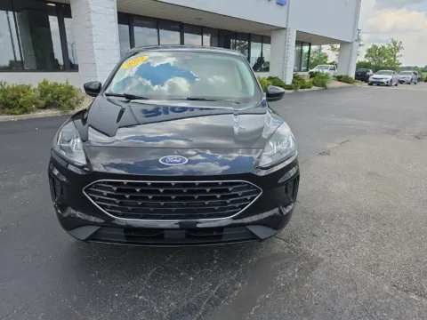 Another view of 2022 Ford Escape SE for sale in Muncie, IN at RightDrive Muncie