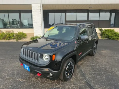 Black 2015 Jeep Renegade Trailhawk for sale in Muncie, IN